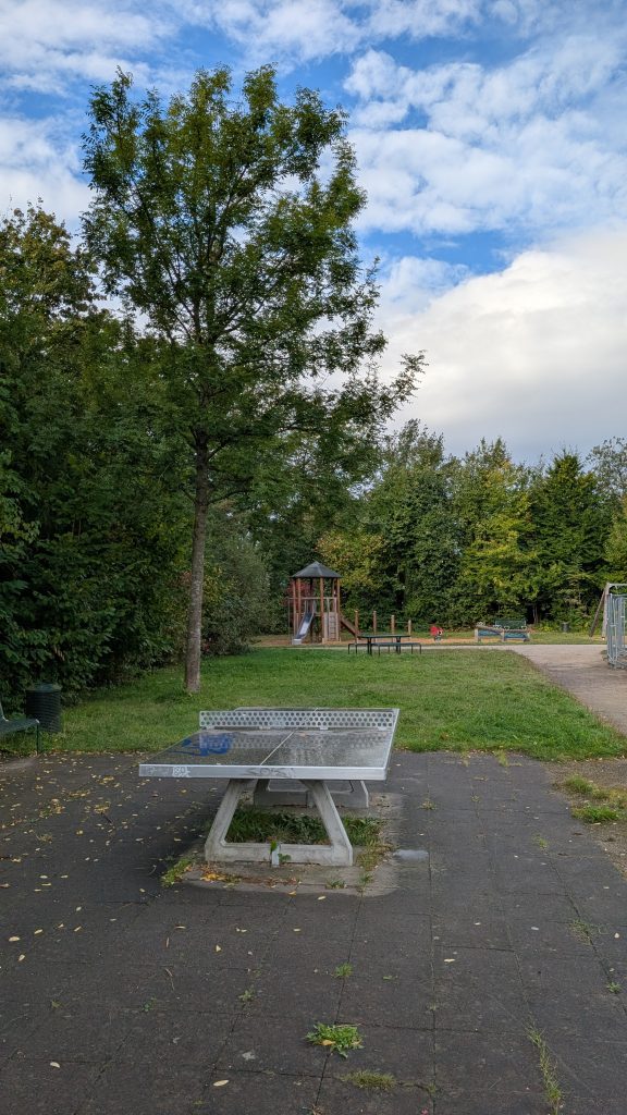 Spielplatz: Flußballplatz